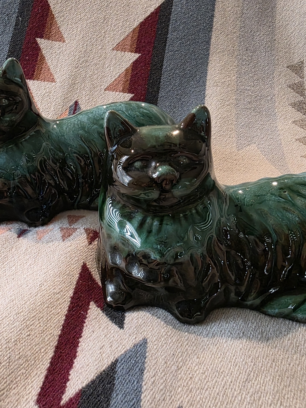 Blue Mountain Classic Green Drip Persian Cat Figurine Set Of 2